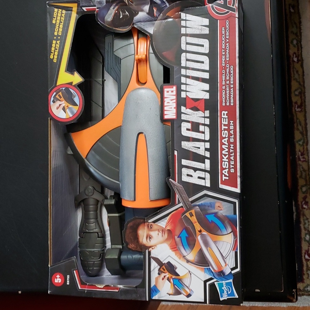 Marvel Hasbro Black Widow Taskmaster Stealth Slash NEW